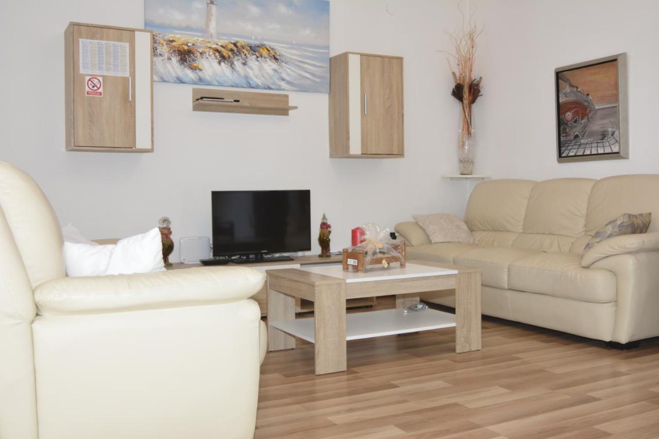 Apartment Lana Сень Екстер'єр фото